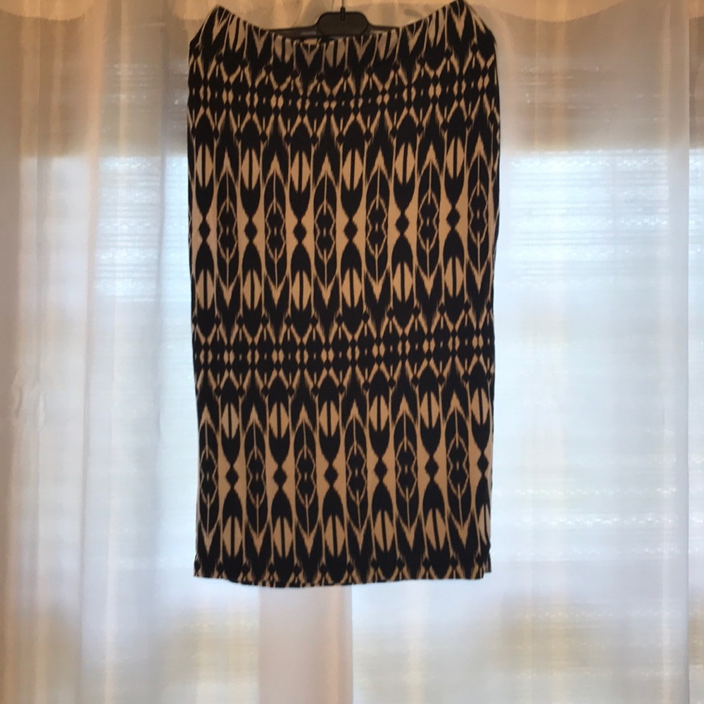 Apt 9 patterned skirt